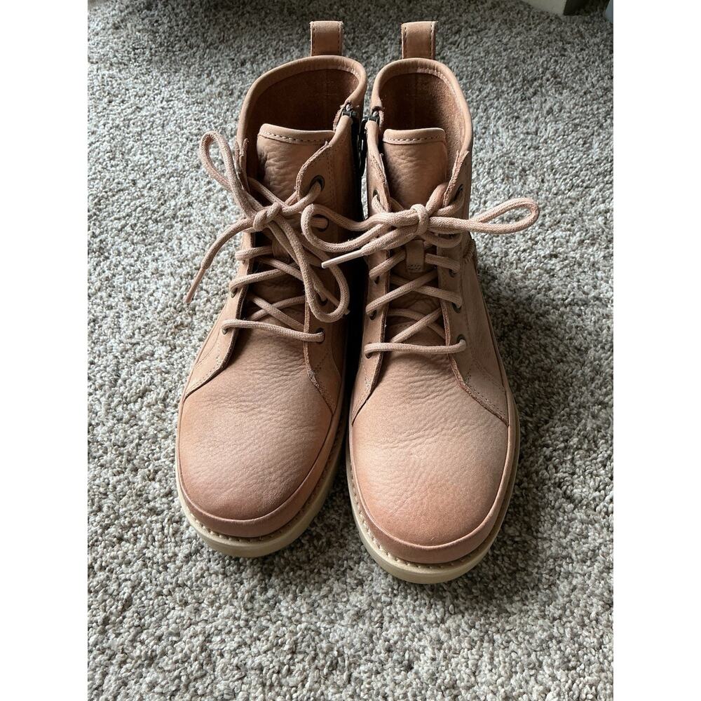 UGG Deconstructed Lace Ankle Boots Women’s Size 7 Tan Leather Comfort Zip Up